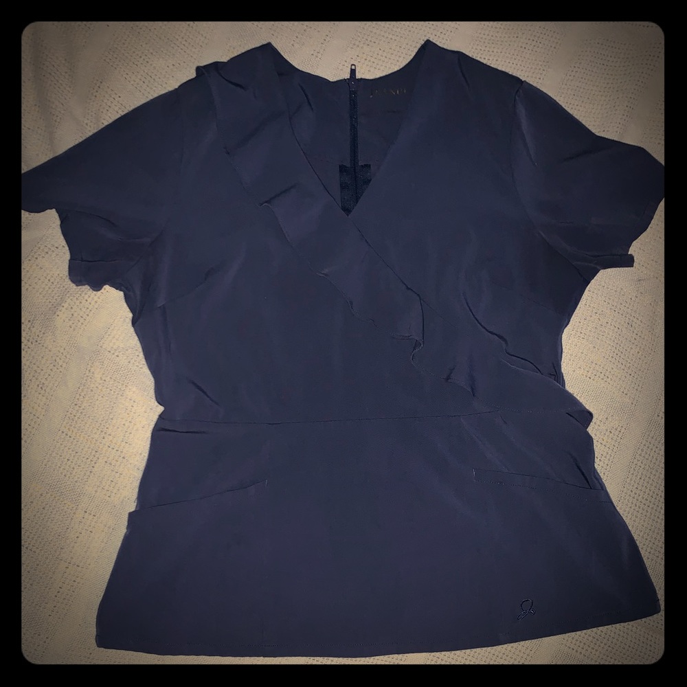 Jaanuu Scrub Top